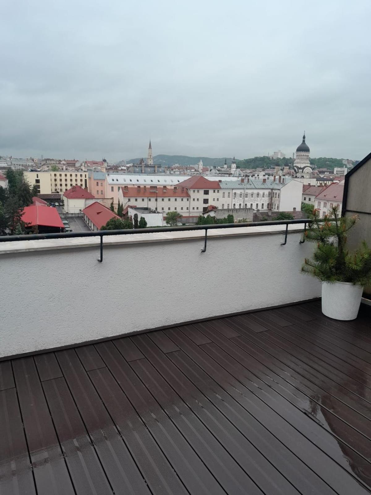 Appartement Cristinco Panoramic à Cluj-Napoca Extérieur photo